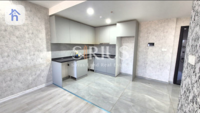 Spacious 1-Bedroom Apartment image 2