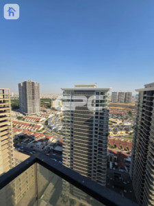 Modern 2-Bedroom Apartment in Rami Tower Resim 6