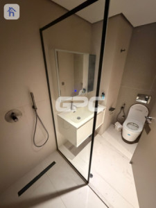 Spacious Apartment in Cavalli Tower image 12