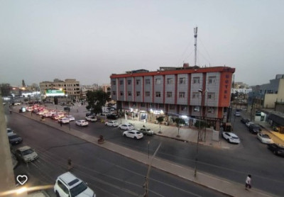 بناية تجارية (813م²) image 2