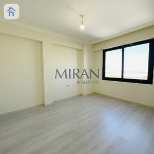 Modern 1 Bedroom Apartment - Floor 7 Image 4