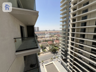 Modern Apartment in Rami Towers Image 18