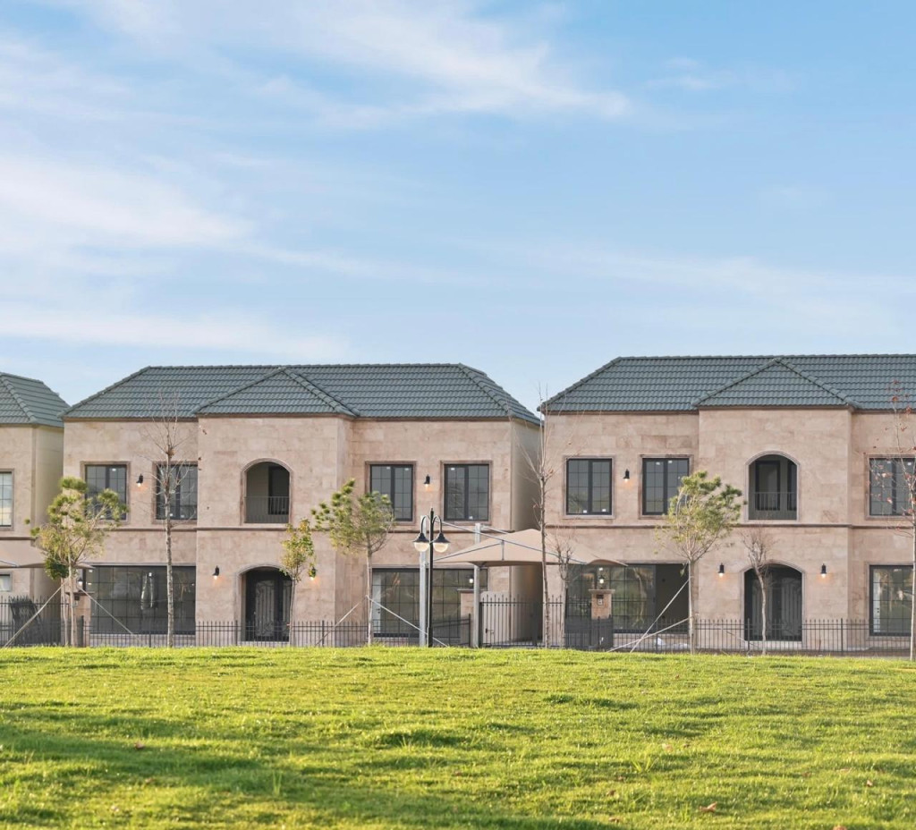 Furnished apartment in Spanish Village