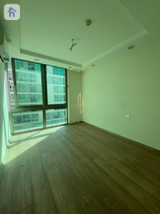 Modern Apartment image 3