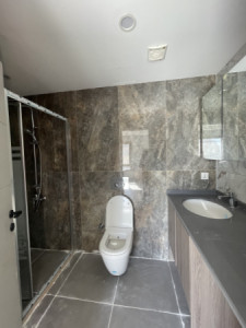 Modern One-Bedroom Apartment Image 11