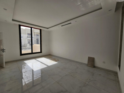 Spacious House with Modern Design Image 9