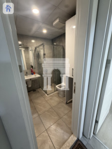 One Bedroom Apartment in Empire Diamond image 4