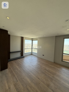 Luxurious 4-Bedroom Apartment with Stunning Views Image 12