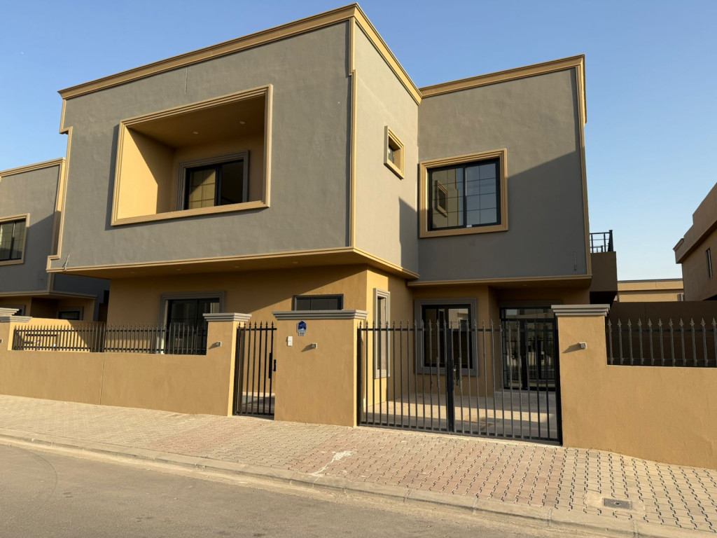 منزل مقابل الحديقة
