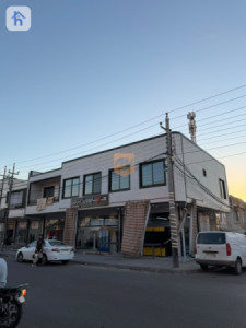 250m² Commercial property with 3 bedrooms image 6