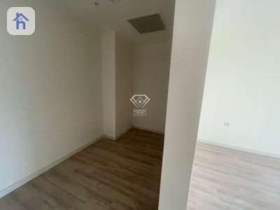 شوقەیەکی فراوان لە هەولێر بە ٤ ژووری نوستن وێنە 8