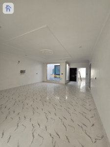 Modern Family Home with 4 Bedrooms Image 13