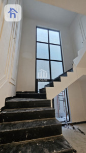 Modern House Image 12