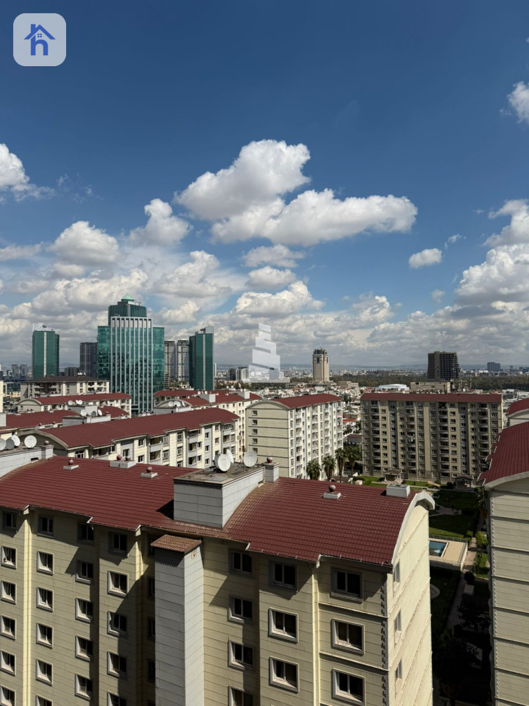 شقة بواجهة داخلیة