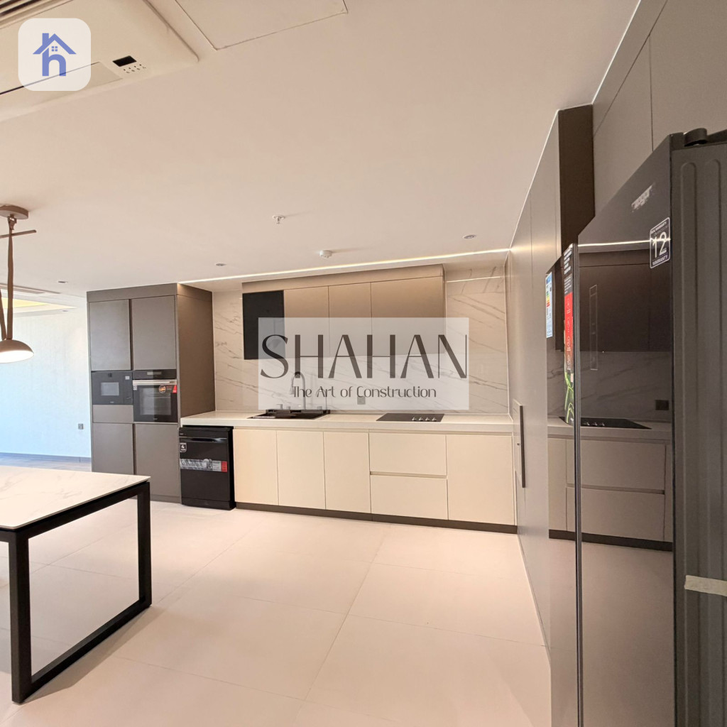 شقة واسعة في برج كافالي