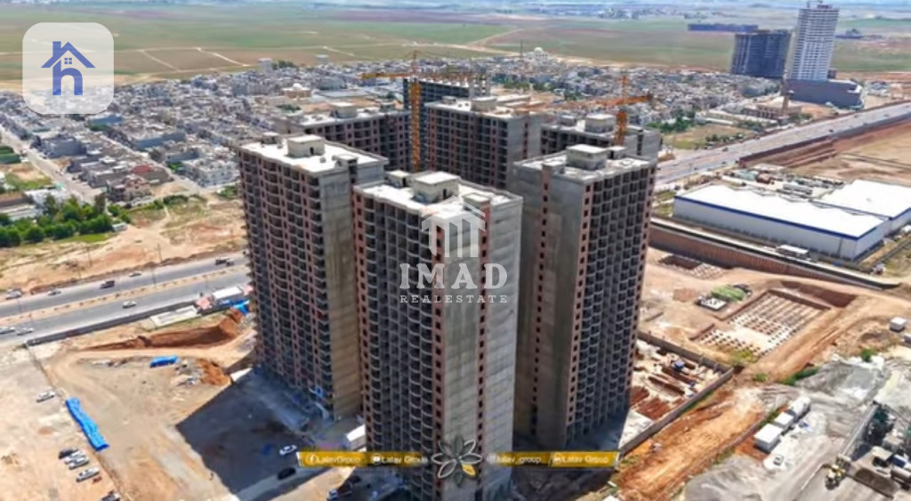 Contemporary 15th floor apartment for sale