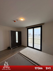 Modern Apartment in Life Towers Image 7