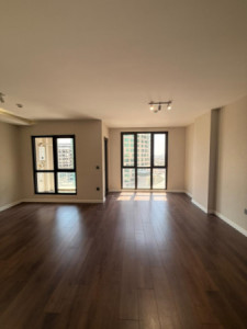 Chic 1-Bedroom Apartment with Modern Amenities image 2