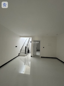 Two Floor House image 8