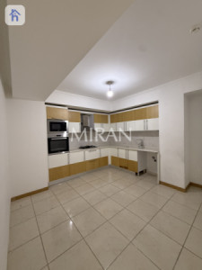 Modern Apartment image 3