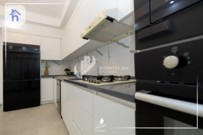 Spacious 3 Bedroom Apartment for Rent Image 3