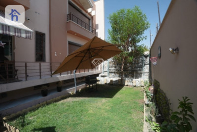 Elegant 5 Bedroom House for Sale image 2