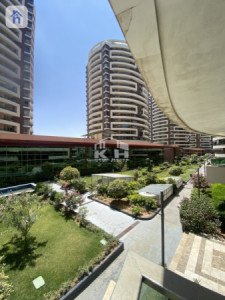 Modern Apartment Image 11