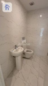 Cozy 3 Bedroom Apartment for Rent Image 11