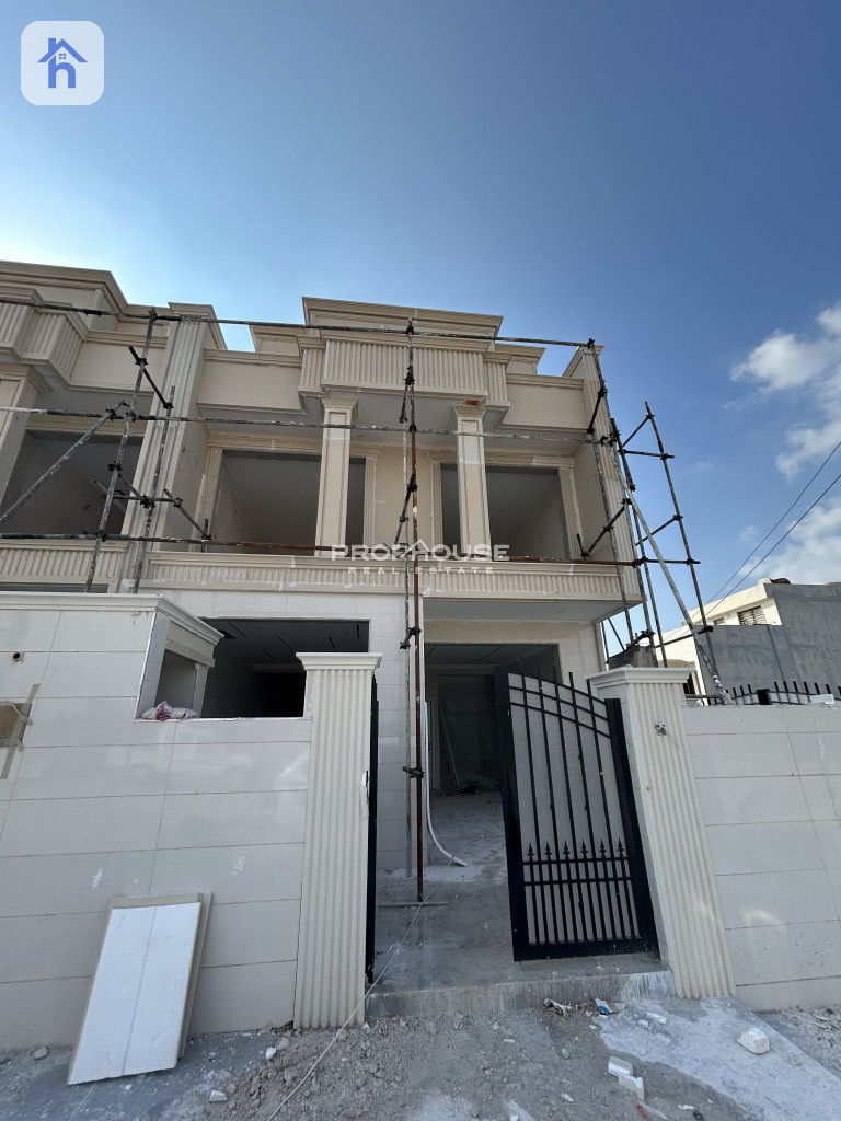 خانووی مۆدێرن چوار ژووری نوستن