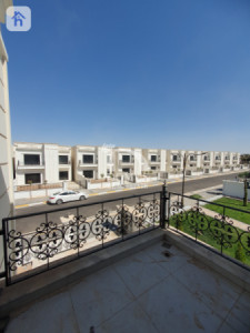 منزل واسع مع 4 غرف نوم صورة 28