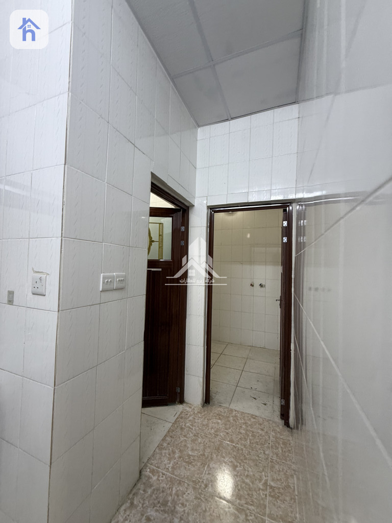 Modern House with 4 Bedrooms Resim 7