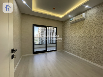 Spacious 2 Bedroom Apartment with Stunning Views Image 4