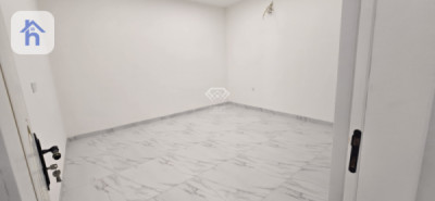 منزل حديث بأربع غرف نوم صورة 3