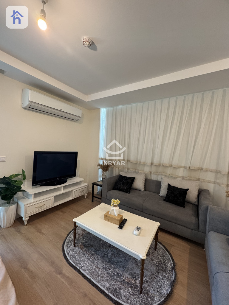 Cosy Furnished Apartment in Empire Wings