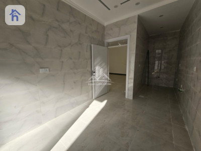 Spacious House with 3 Bedrooms Image 6