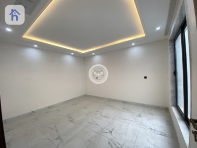 Luxury House Image 12
