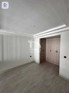 Studio Apartment image 2