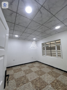 One Floor House image 6