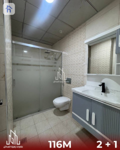 Modern 2 Bed Apartment Image 7