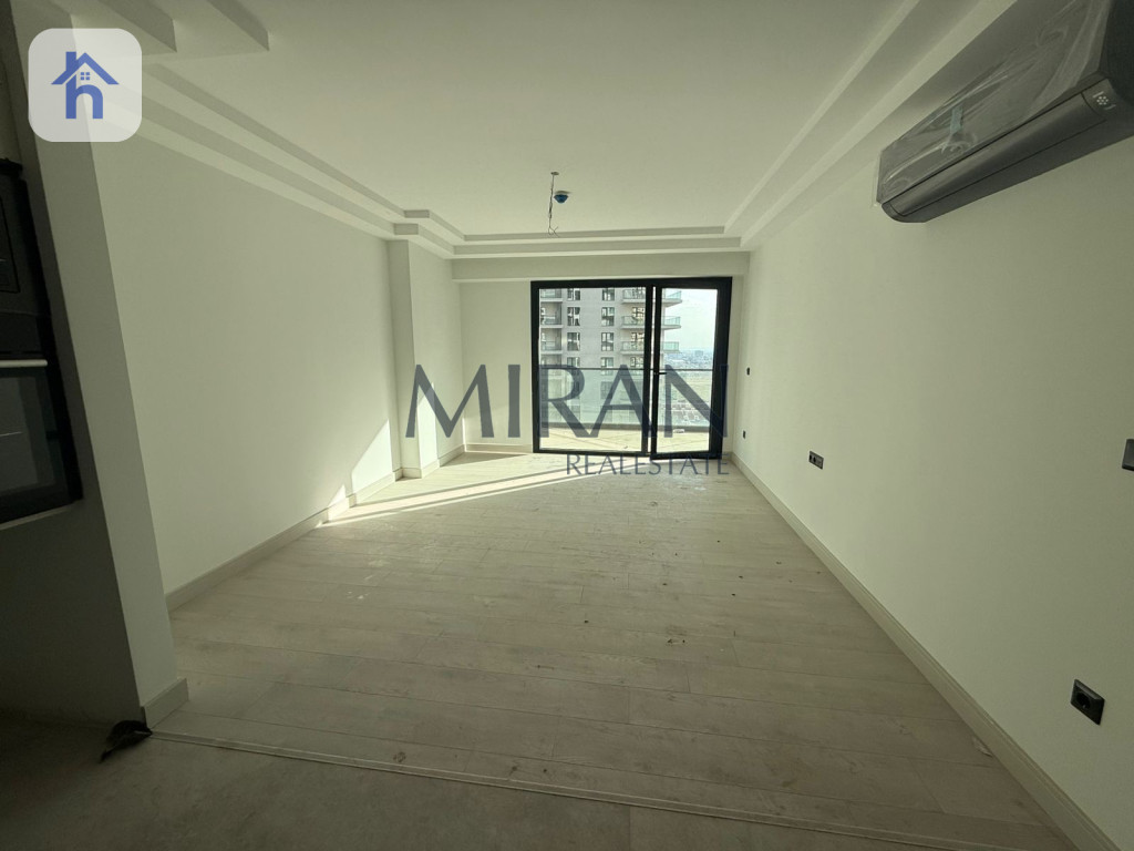 Cozy 1 Bedroom Apartment, 22nd Floor