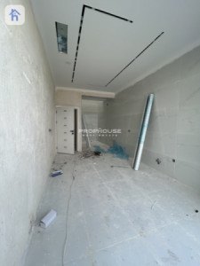 Modern House with Four Bedrooms image 2