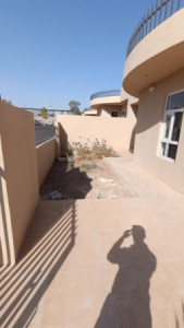 One Floor House Image 3