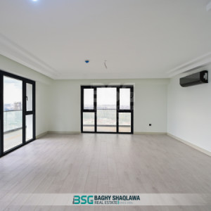 Spacious Apartment in Rami Towers Resim 5