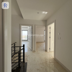Spacious Family Home in Great Location image 7