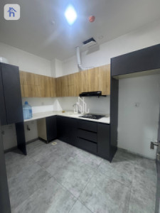 120m² Office in Life Towers image 1