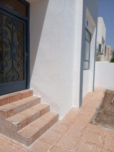 One Floor House image 2