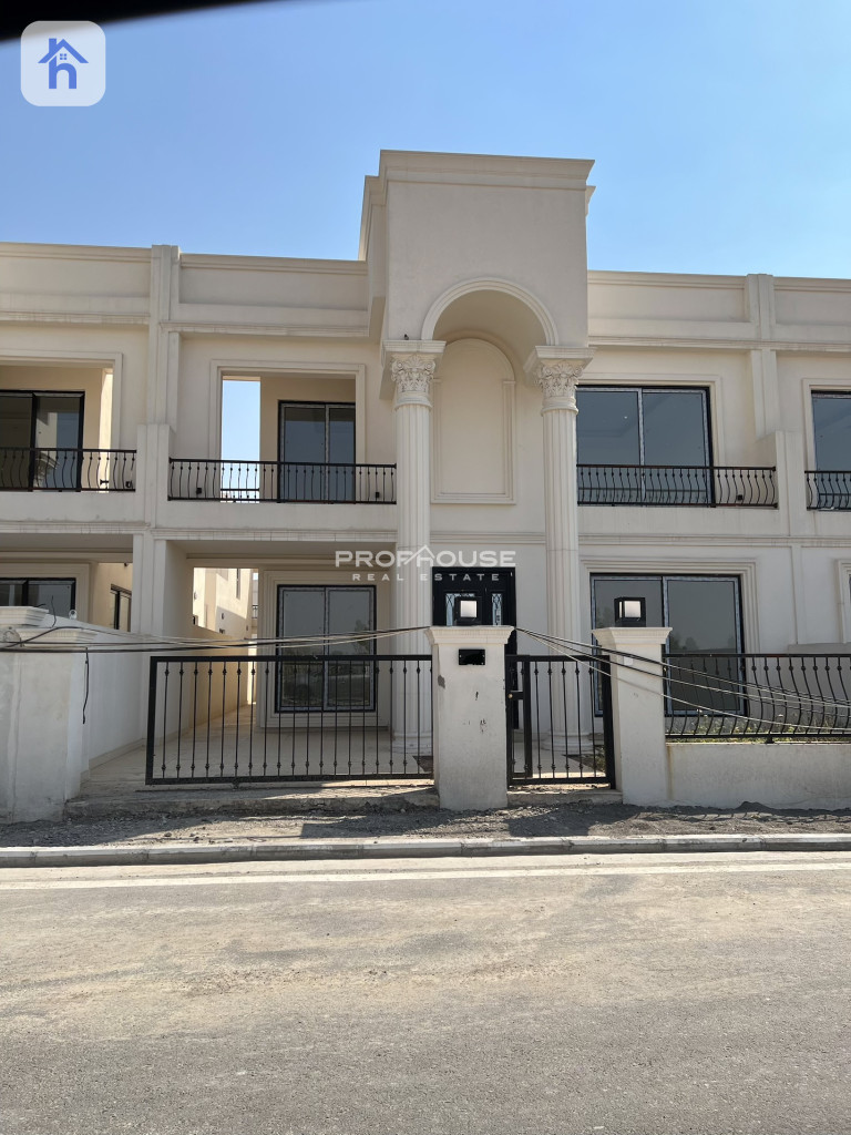 Modern 4 Bedroom House