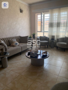One Floor House image 1