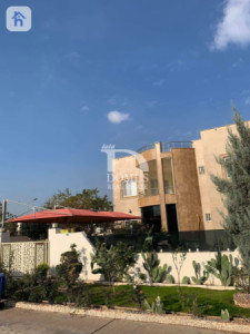 منزل عائلي واسع image 1