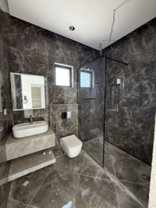 Corner New House Image 24